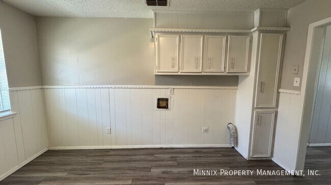 Building Photo - 2302 40th St