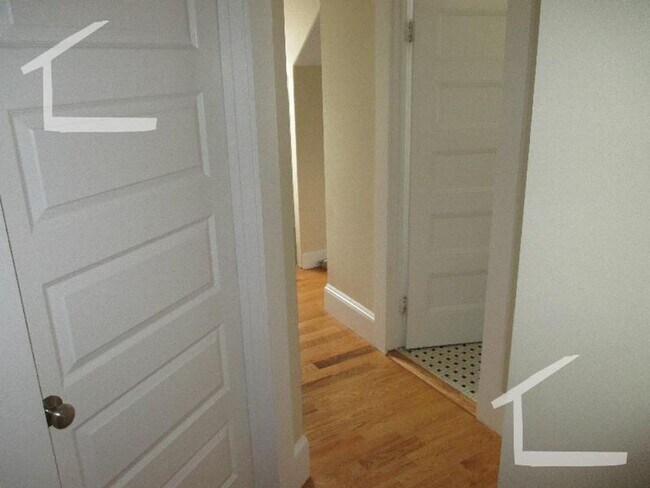 Building Photo - Really nice 5 bed 2 bath in Brighton....
