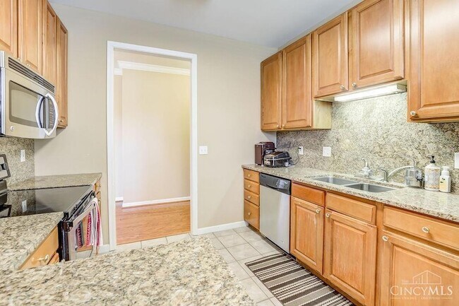 Building Photo - 6821 Gentry Ln