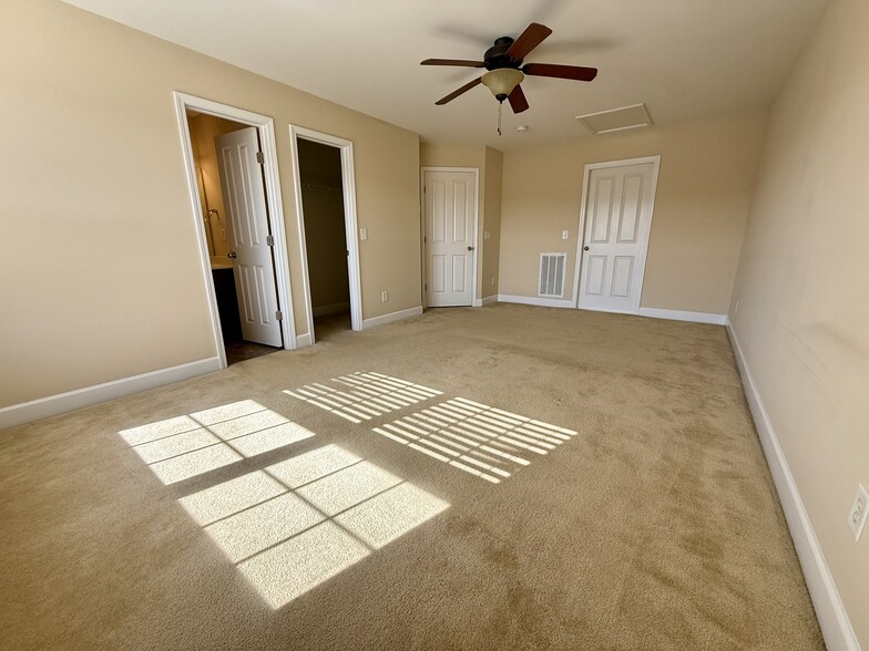 3rd Large room - 8236 Lenox Creekside Dr