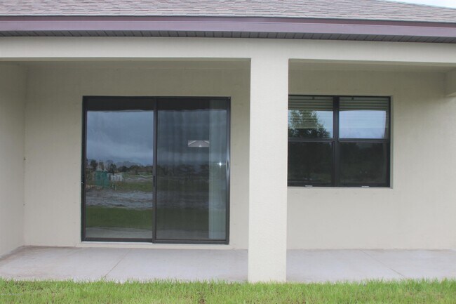 Building Photo - 4437 Magenta Isles Dr
