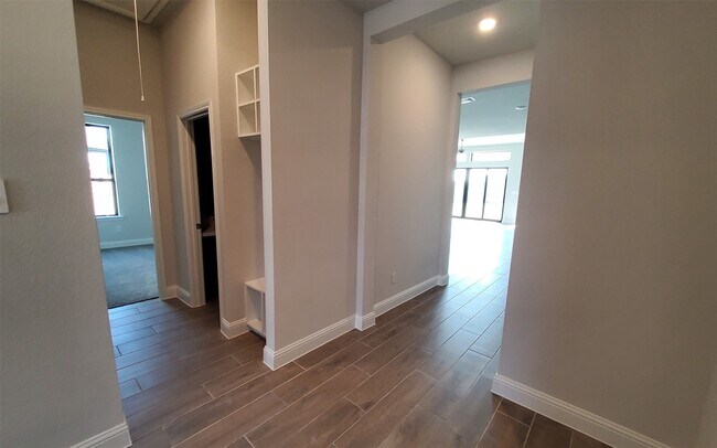 Building Photo - 29619 Smokey Bourbon Ln