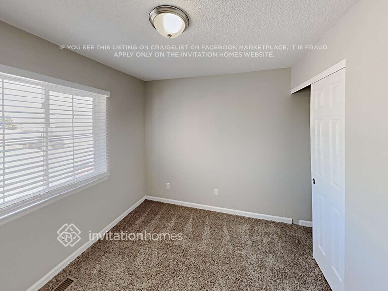 Building Photo - 3544 S Ceylon Way