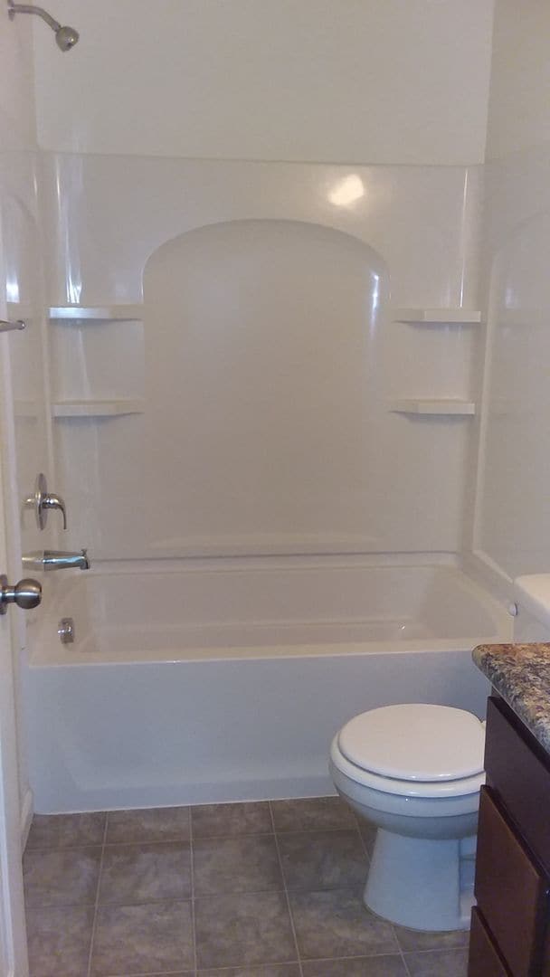 Building Photo - 3 Bedroom 2.5 Bathroom Townhouse in Saddle Ridge!!!