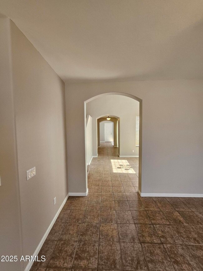 Building Photo - 2065 E Hulet Dr