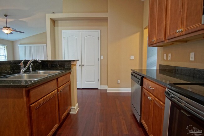 Building Photo - 6023 Dunridge Drive