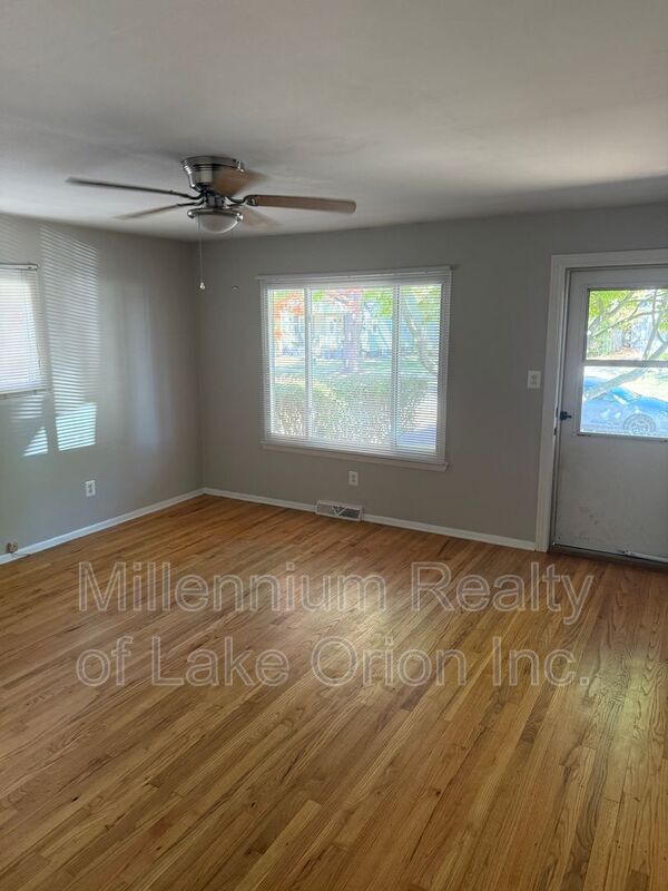 Building Photo - 650 Lenox Ave