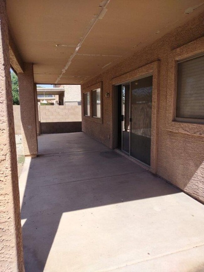 Building Photo - 6809 W Nicolet Ave