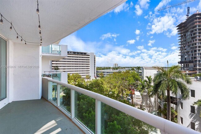 Building Photo - 7900 Harbor Island Dr