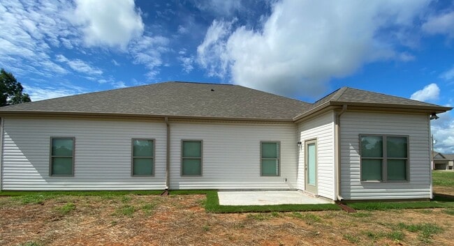 Building Photo - Home for Rent in Jasper, AL...Available to View with 48 Hour Notice!!!