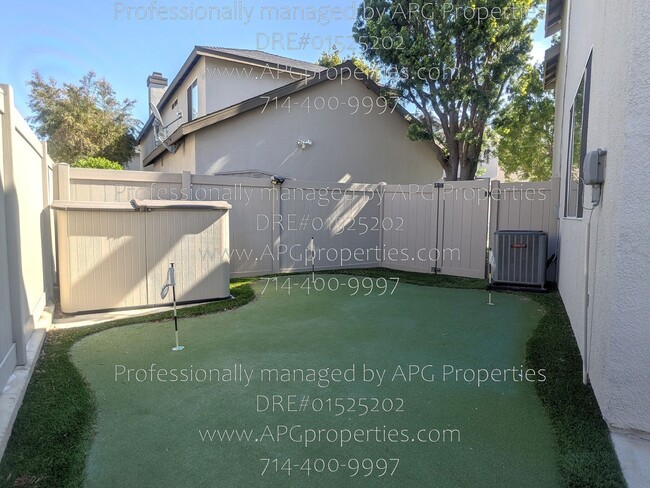 Building Photo - 3519 E Balmoral Dr