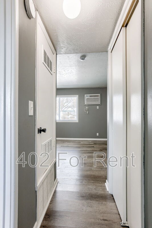 Building Photo - 1015 N 47th Ave