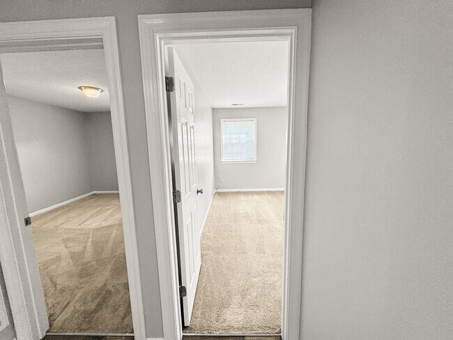 Building Photo - Nice 3 Bedroom Ranch