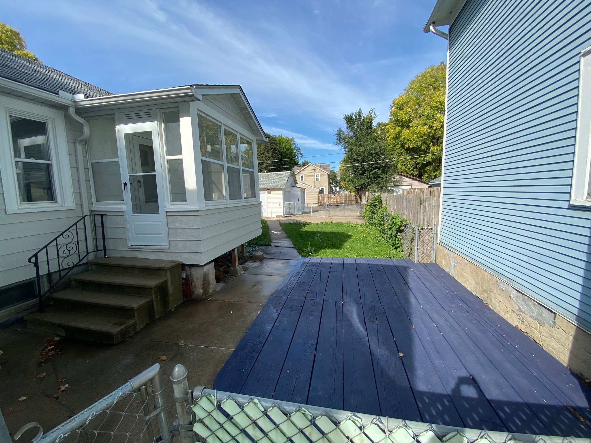 Deck/back porch/backyard - 401 Sherburne Ave
