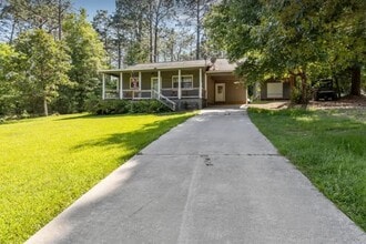 Building Photo - 177 Sugarberry Dr