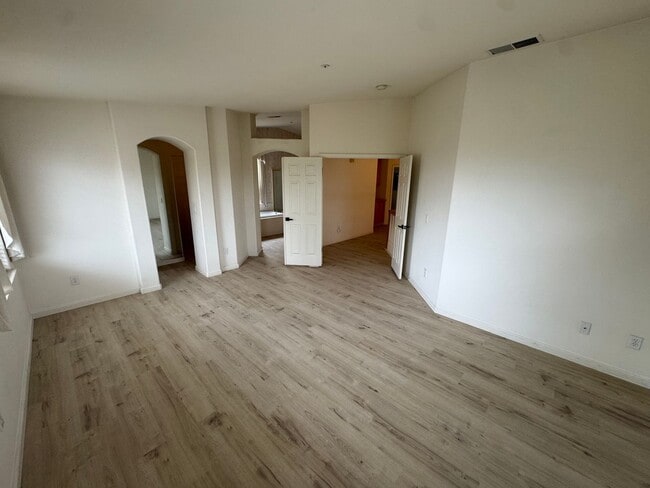 Building Photo - Quiet and Inviting Moller Ranch 3BD/2.5BA Single-Family Home!