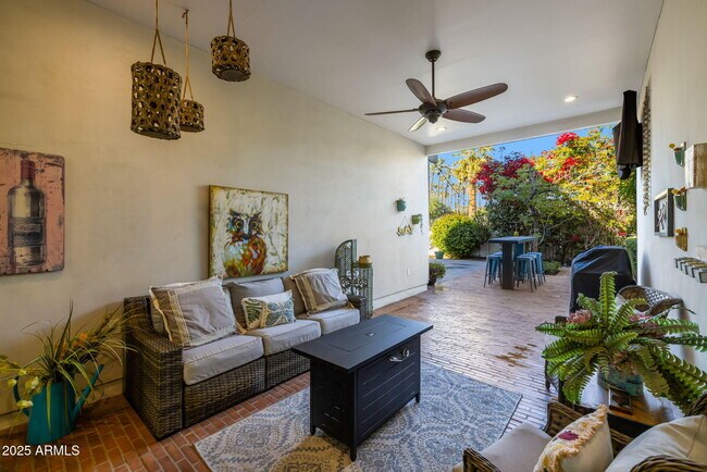 Building Photo - 4402 E Turney Ave