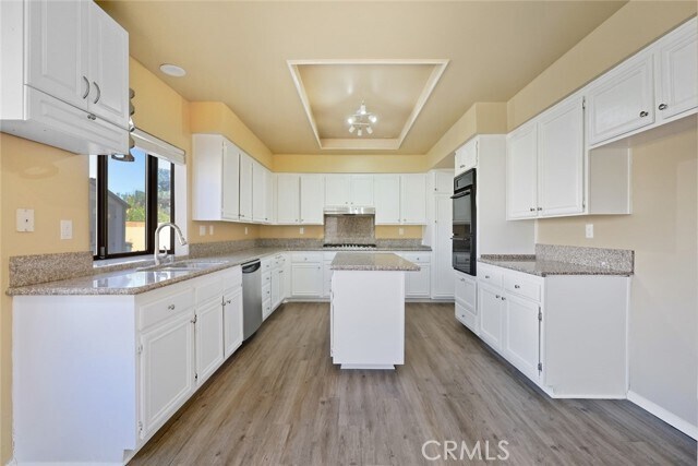 Building Photo - 325 Rainbow Terrace