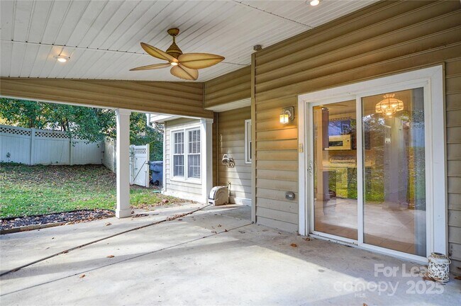 Building Photo - 3500 Rosedown Dr