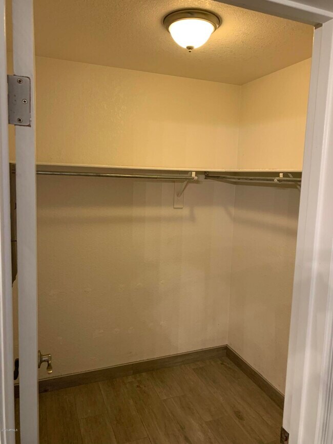 Building Photo - 21842 N 40th Pl