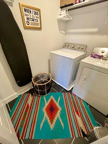 Building Photo - 14225 Walsh Ave