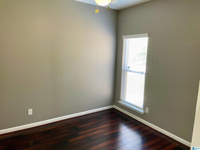 Building Photo - 2715 Oxmoor Glen Dr