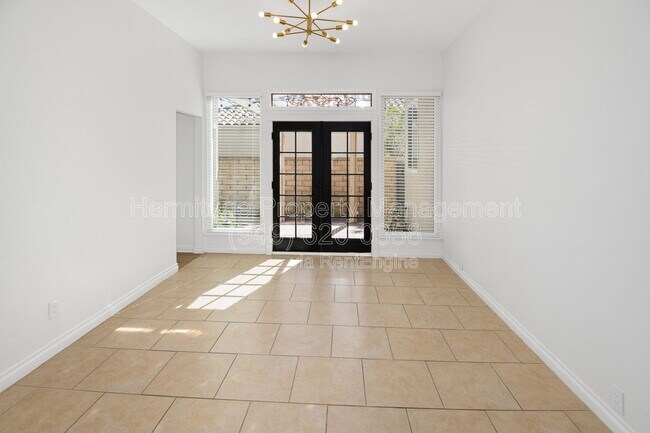 Building Photo - 28142 Ambar
