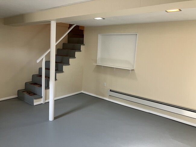 Building Photo - 309 Potomac Rd