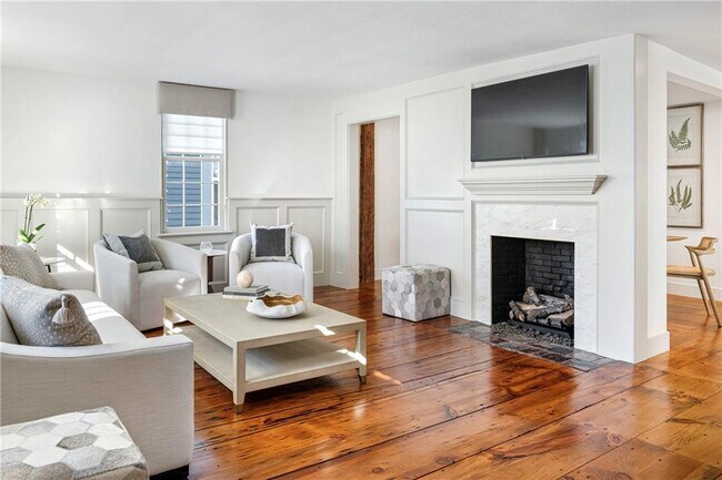 Building Photo - 108 Prospect Hill St