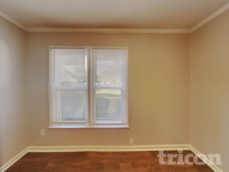 Building Photo - 8820 Kishorn Ct