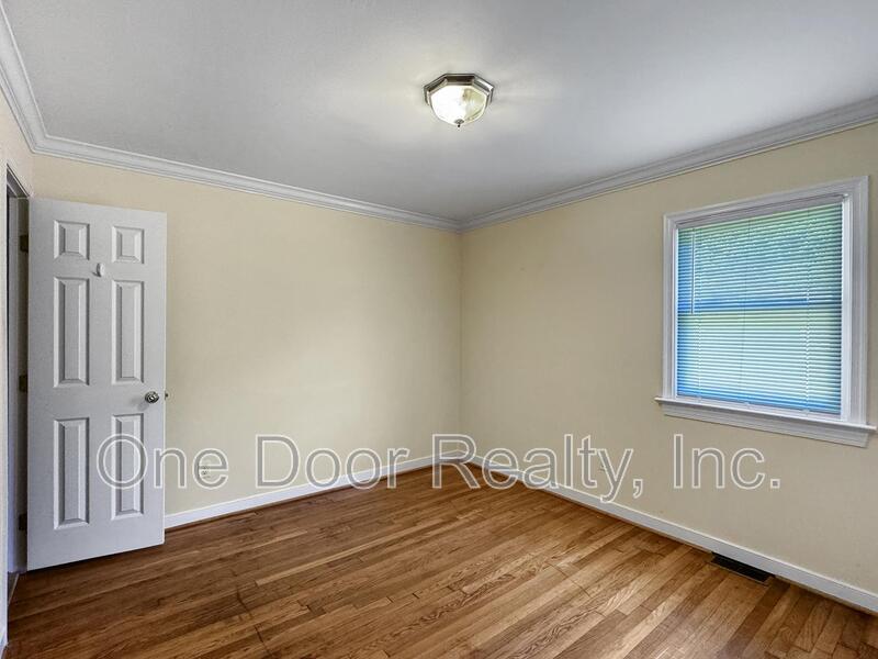 Building Photo - 117 Winston Dr