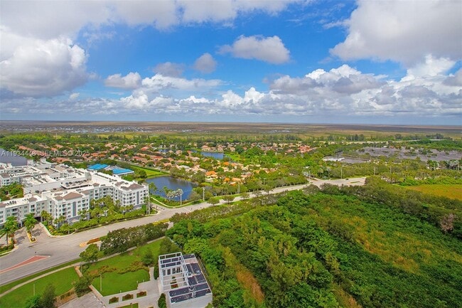 Building Photo - 2000 Metropica Wy