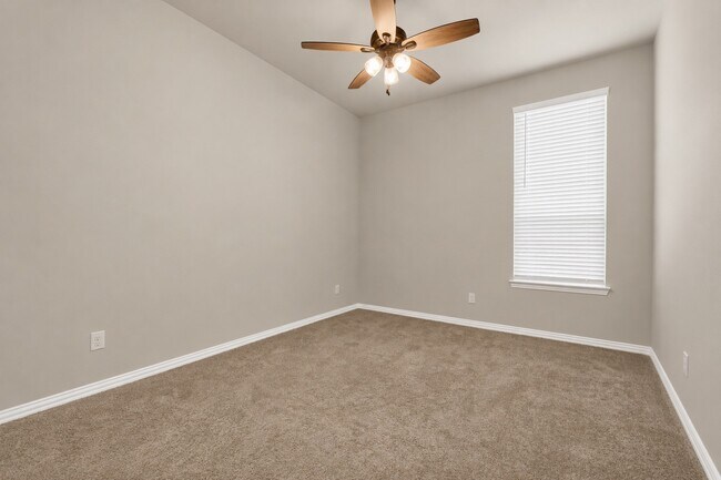 Building Photo - 5104 Chapel Heights Dr