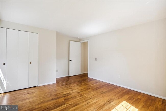 Building Photo - 8709 Sleepy Hollow Ln