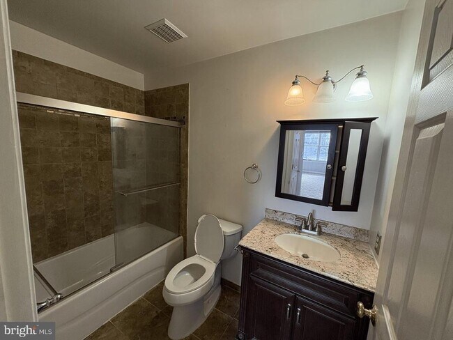 Building Photo - 172 Wrangler Ct