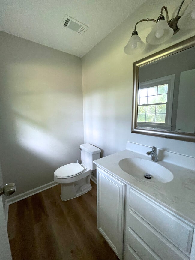 Building Photo - 129 El Ogden Dr