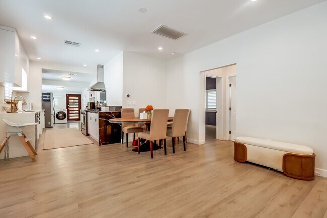 Building Photo - 4427 Topaz St