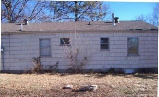 Building Photo - 126 N Peck Dr