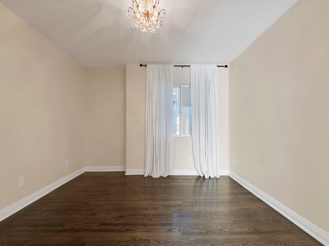 Building Photo - 4231 Stern