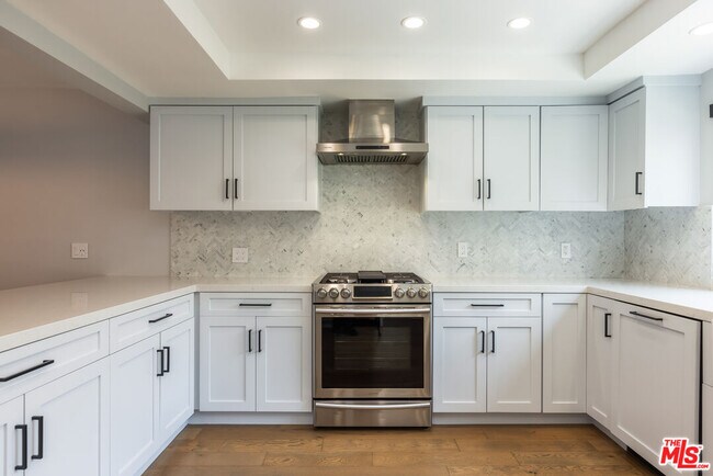 Building Photo - 13036 Mindanao Wy