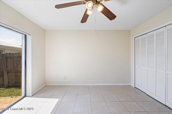 Building Photo - 131 3rd Ave