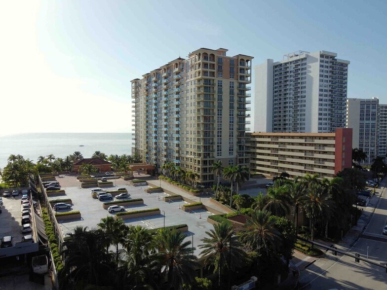 Building Photo - 2080 Jimmy Buffett Mem Hwy