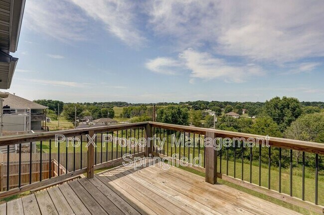 Building Photo - 1503 E Fairwind