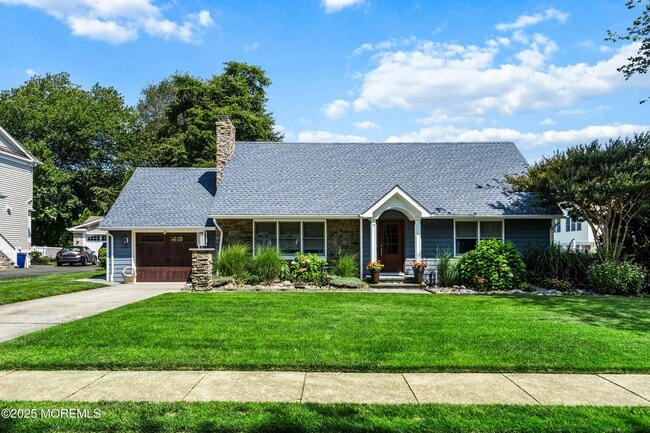 Primary Photo - 1204 Holly Pl