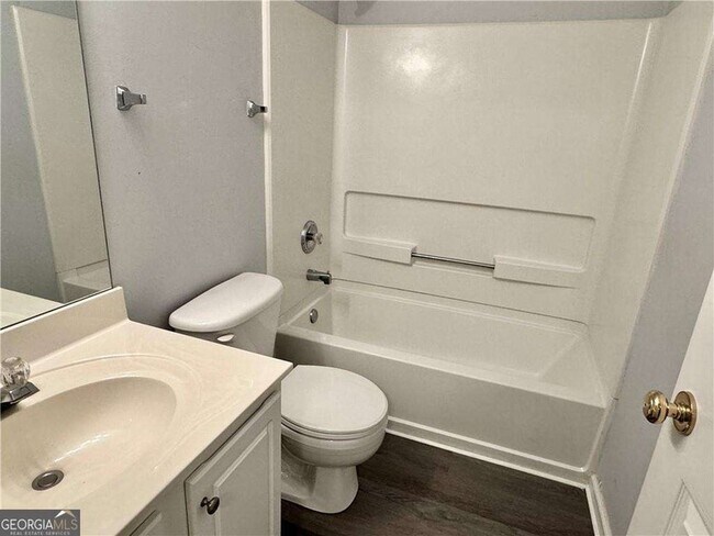 Building Photo - 3389 Lathenview Ct