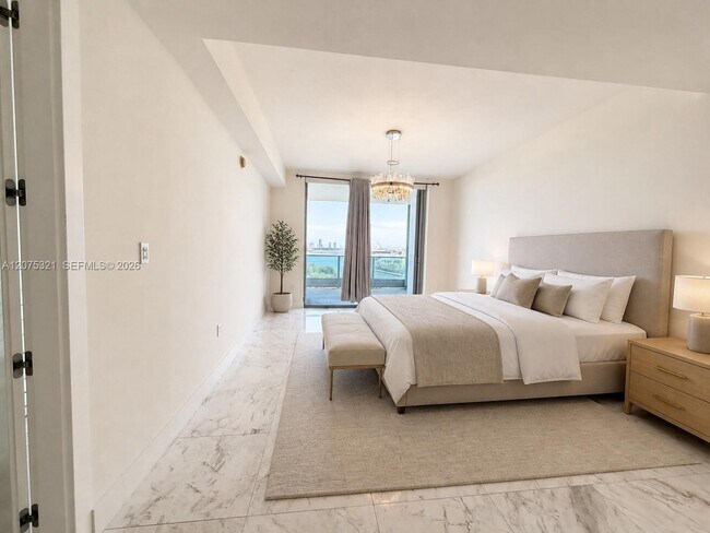 Building Photo - 900 Biscayne Blvd
