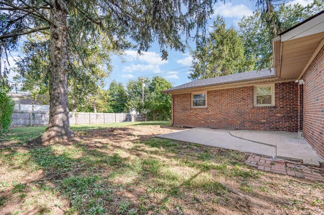 Building Photo - 2286 Alexandria Dr