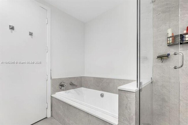 Building Photo - 488 NE 18th St
