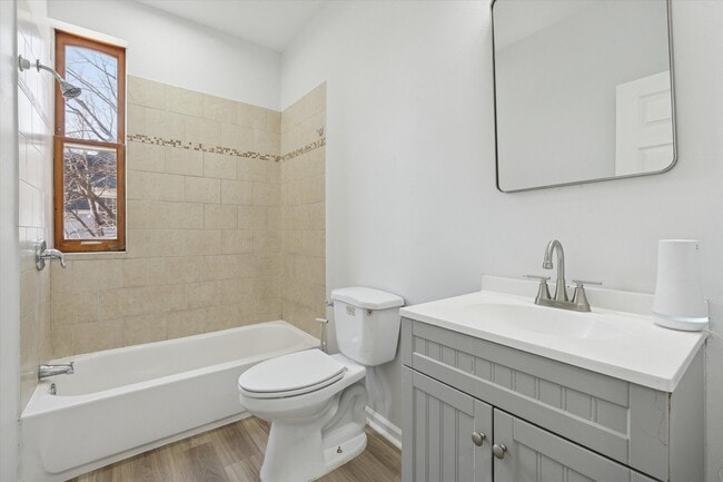 Building Photo - 1919 W Diamond St