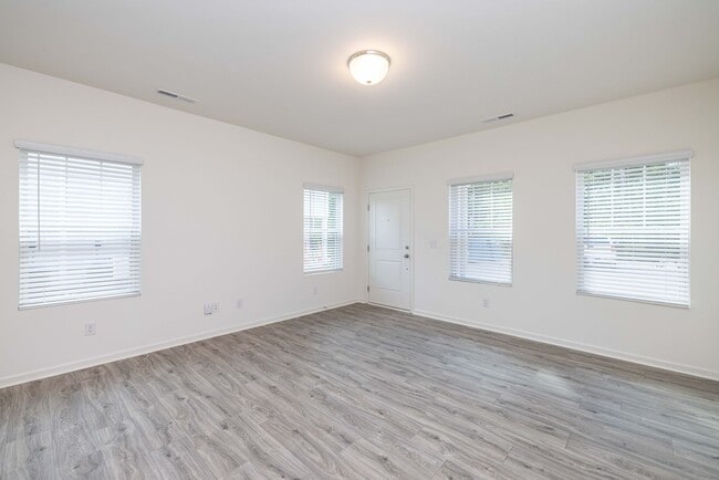 Building Photo - 436 Kinnerton Pl